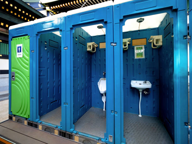 Best Porta potty rental near me  in Tonka Bay, MN